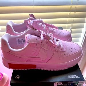 Pink Nike Sneaker size 9 for the pink lovers.